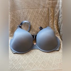 PINK Victoria’s Secret Lightly Lined Wear Everywhere Bra